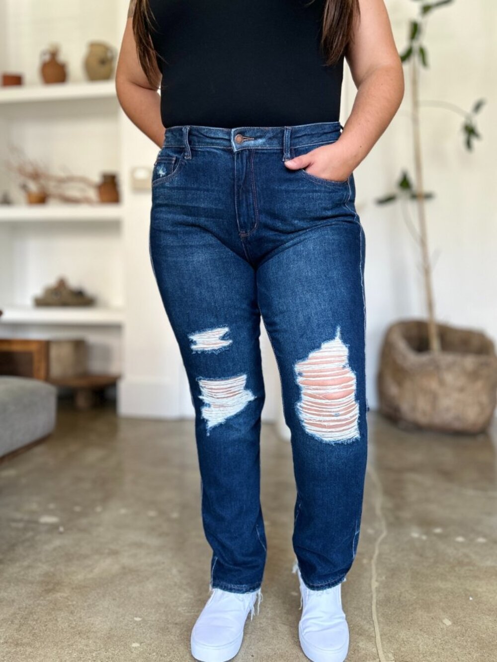 NWT Distressed High Waist Straight Leg Jeans Raw Hem Edgy Streetwear Denim